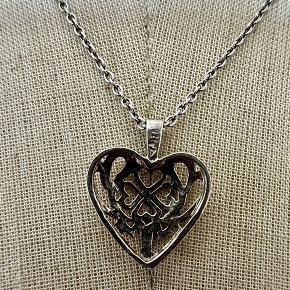 Sterling Silver Filigree Heart pendant Necklace - Picture 4 of 9